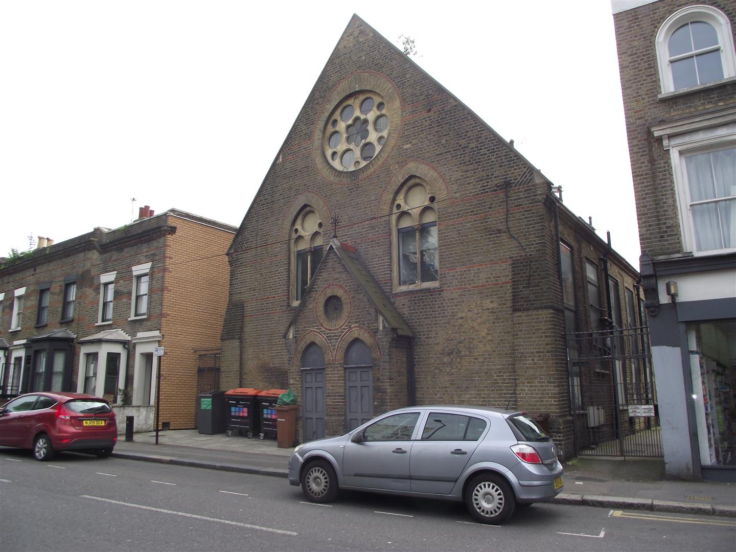 Kenton Road, Hackney, E9 -  Strettons